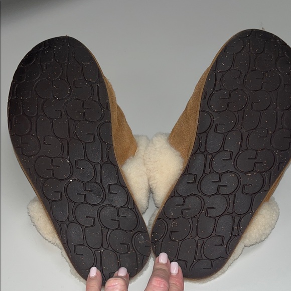 UGG Chestnut Suede Shearling Mule Slippers - Chestnut & Cream size 8/9 - Picture 10 of 15